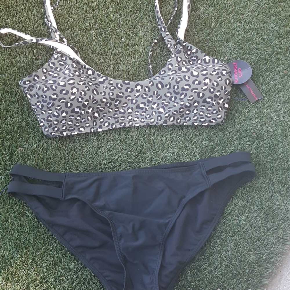 Nwt swimwear  2pc